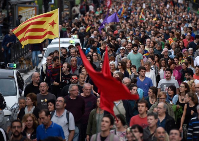 AFP/„Scanpix“ nuotr./Baskų krašte surengta katalonų palaikymo akcija