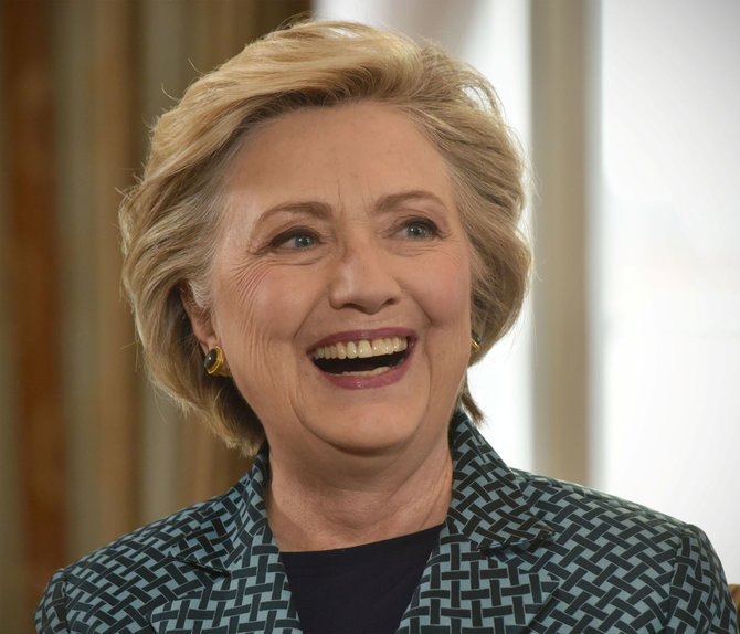 „Reuters“/„Scanpix“ nuotr./Hillary Clinton pristatė naująją savo knygą Londone