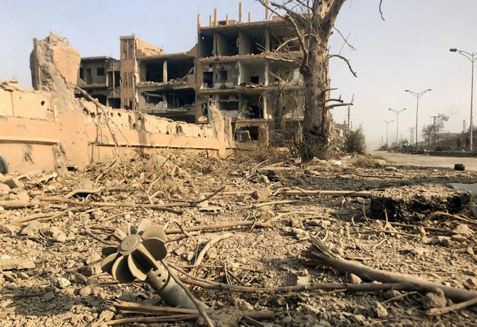 AFP/„Scanpix“ nuotr./Nuniokotas Deir az Zoro miestas Sirijoje