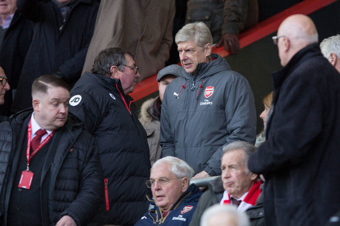 „Scanpix“/„SIPA“ nuotr./A.Wengero vadovaujamas „Arsenal“ neišbrenda iš krizės
