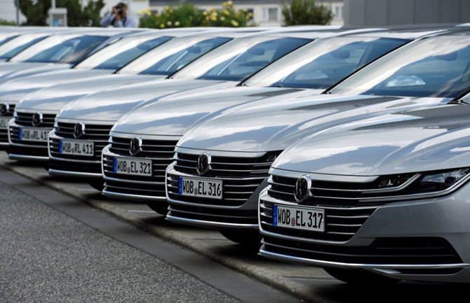 „Reuters“/„Scanpix“ nuotr./Vokietijos automobilių gamintojai apsimelavo dėl taršos