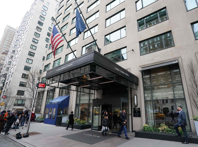 AFP/„Scanpix“ nuotr./FTB surengė reidą D.Trumpo advokato M.Coheno biure, bute ir viešbučio kambaryje