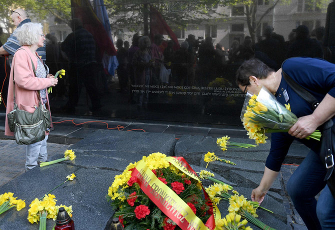 AFP/„Scanpix“ nuotr./Lenkija mini 75-ąsias Varšuvos geto sukilimo metines