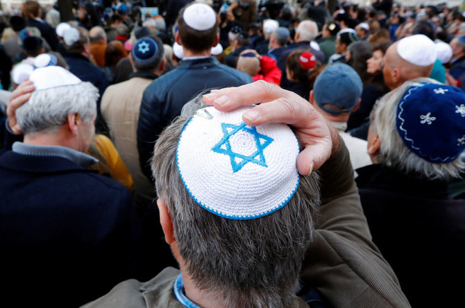 „Reuters“/„Scanpix“ nuotr./Demonstracija prieš antisemitizmą Vokietijoje