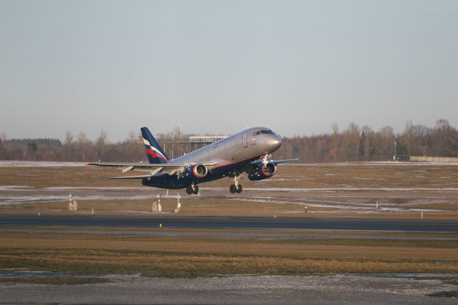 „Scanpix“ nuotr./„Sukhoi“ orlaivis Vilniaus oro uoste