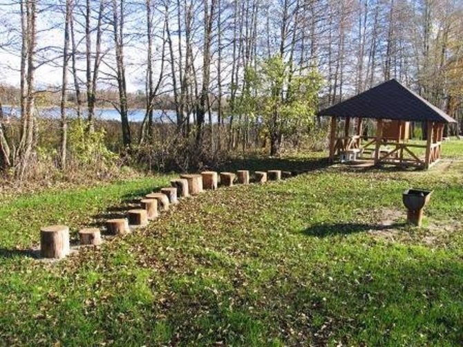 Tytuvėnų regioninio parko nuotr./Bridvaišio Žemuogių kalno stovyklavietė