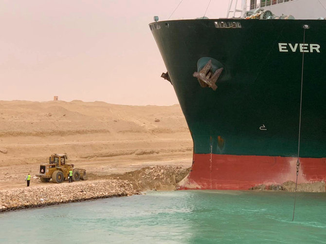 AFP/„Scanpix“ nuotr./Sueco kanalą blokavo nuo kurso nukrypęs laivas