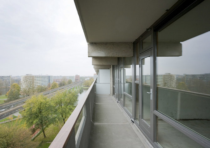 „Mies van der Rohe“ fondo nuotr./Namo „DeFlat Kleiburg“ Amsterdame renovacija, arch. „NL Architects“ ir „XVW architectuur“, Mies van der Rohe premija 2017 