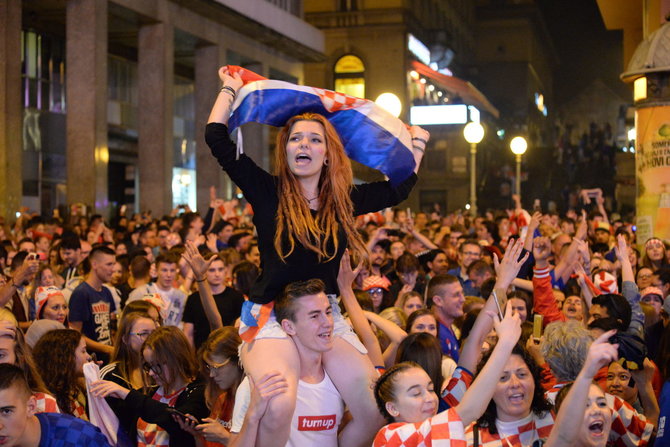 „Scanpix“ nuotr./Po pergalės prieš anglus – šventė Zagrebo gatvėse ir parlamente