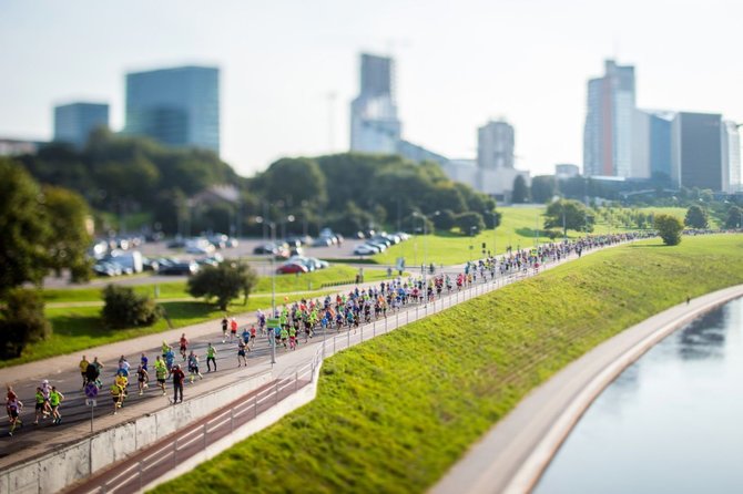 Augusto Didžgalvio nuotr./Vilniaus maratone laukiama 14 tūkst. dalyvių.