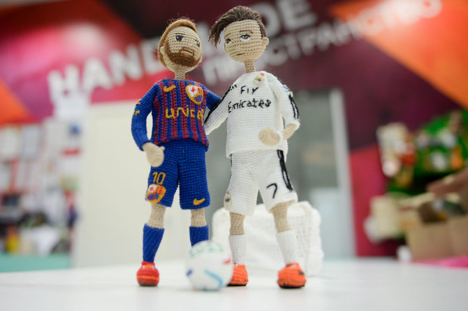 „Scanpix“ nuotr./L.Messi ir C.Ronaldo lėlės.