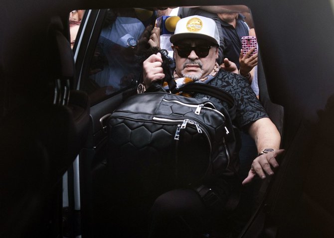 „Scanpix“ nuotr./Diego Maradona atvyko į Meksikos miestą Kuljakaną.