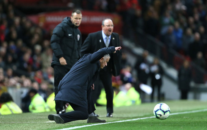 „Scanpix“ nuotr./Jose Mourinho treniruojamas „Manchester United“ išplėšė pergalę 3:2 prieš „Newcastle United“.