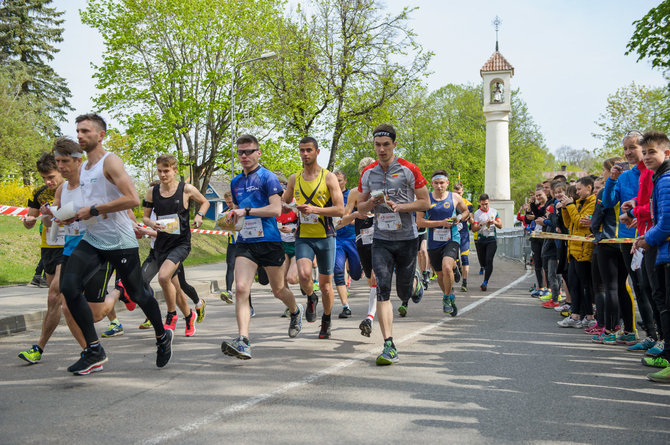  Donato Lazausko/Orienteering.lt.nuotr./Trakuose per 600 orientacininkų varžėsi dėl Lietuvos čempionų vardų greičiausiose orientavimosi sporto trasose – sprinte ir sprinto estafetėse.