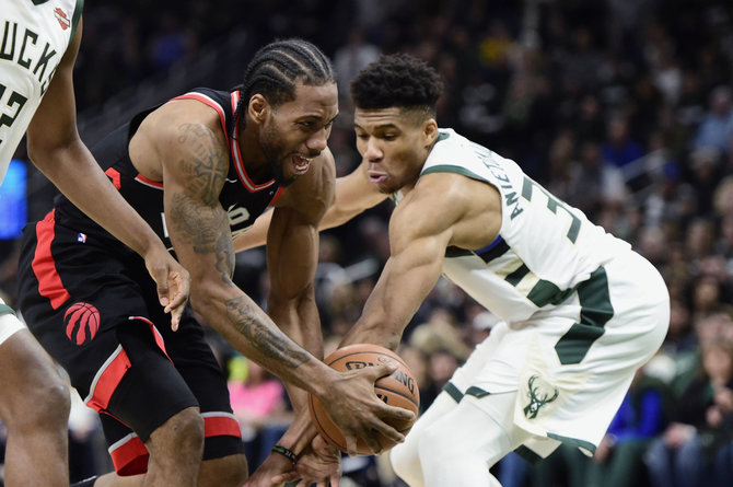 „Scanpix“ nuotr./„Milwaukee Bucks“ krepšininkai antrą kartą palaužė „Raptors“.