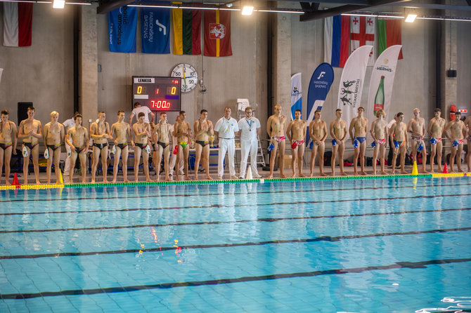 Elijaus Kniežiausko nuotr./Fabijoniškių baseine vyko tarptautinis vandensvydžio turnyras.