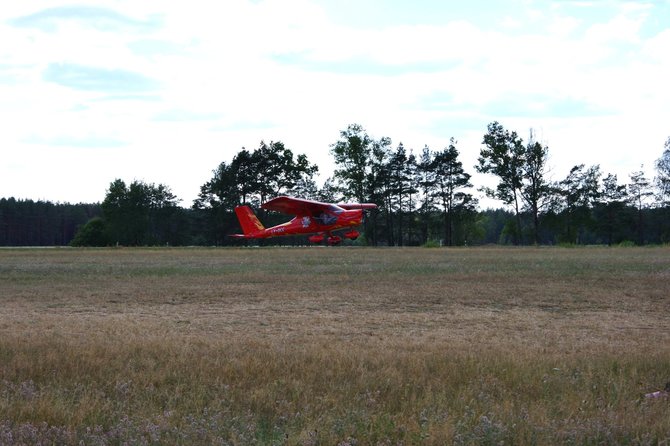 Organizatorių nuotr./Paluknio aerodrome Trakų rajone surengtas ultralengvųjų orlaivių Lietuvos čempionato etapas. 