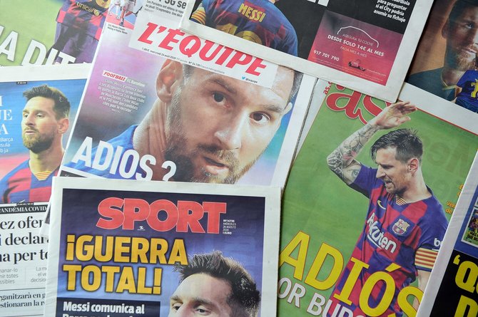 „Scanpix“ nuotr./Lionelis Messi mirga laikraščių puslapiuose.