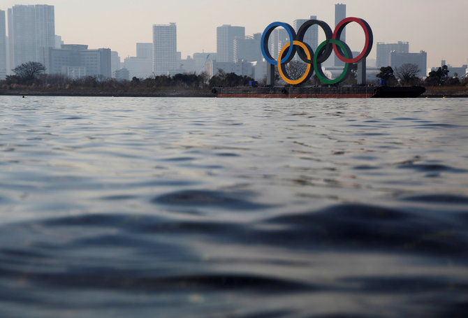 „Reuters“/„Scanpix“ nuotr./Tokijas skaičiuoja 100 likusių dienų iki olimpinių žaidynių.