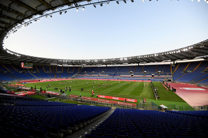 „Reuters“/„Scanpix“ nuotr./Europos futbolo čempionato stadionas Romoje.