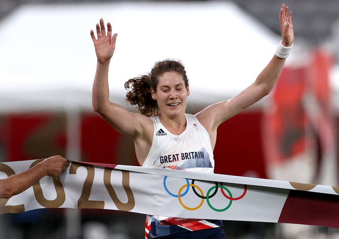„Scanpix“ nuotr. / Kate French pirmoji kerta finišo liniją Tokijo olimpiadoje