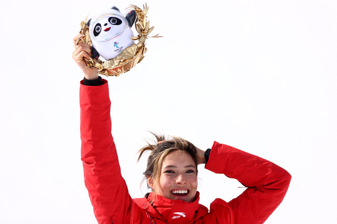 „Scanpix“ nuotr./Kinijos akrobatinio slidinėjimo žvaigždė Eileen Gu.