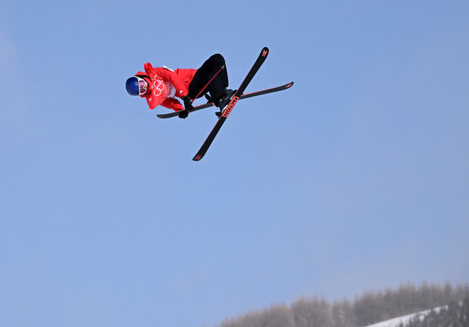 „Scanpix“ nuotr./Kinijos akrobatinio slidinėjimo žvaigždė Eileen Gu.