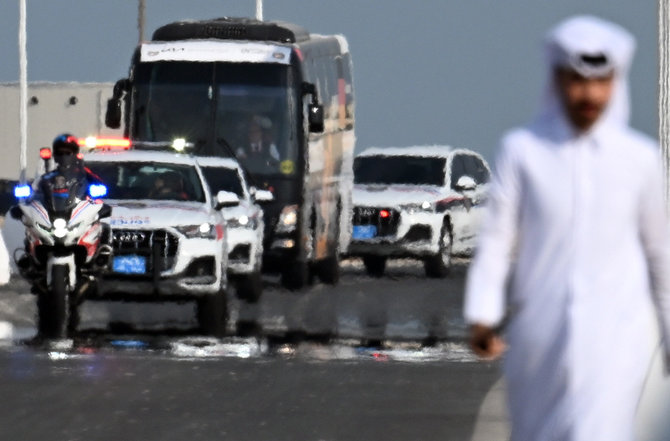„Scanpix“ nuotr./Futbolo komandas Katare vežantys vairuotojai nėra patenkinti.