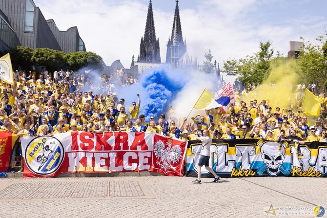 Organizatorių nuotr./Rankinio Čempionų lygoje Kielcų „Barlinek Industria“ sirgaliai.