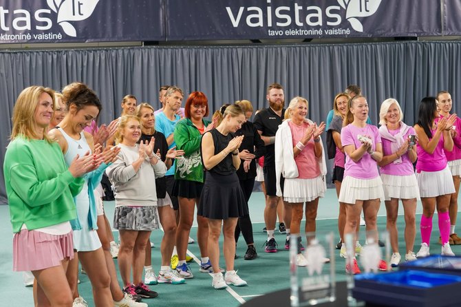 Organizatorių nuotr./Kauno moterų mėgėjų teniso klubas „Tennis Ladies“ ir padelio bendruomenė surengė jau tradicija tampatį paramos turnyrą „Play Pink“, skirtą skleisti žinią apie krūtų vėžio prevenciją.