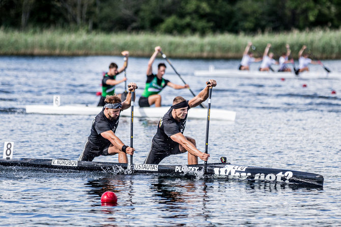 Luko Bartkaus nuotr./Lietuvos baidarių ir kanojų irklavimo čempionatas. Henrikas Žustautas ir Vadimas Korobovas