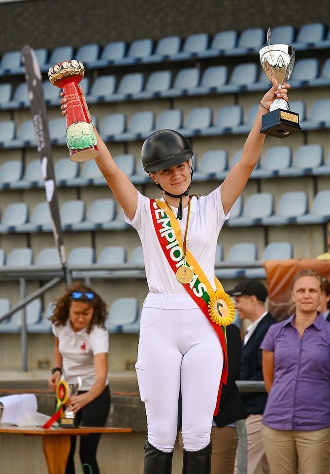 Eglė Baltrušaitienės nuotr./Lazdijuose įvyko atviras Lietuvos ištvermės jojimo čempionatas bei „Dzūkijos taurės“ varžybos.