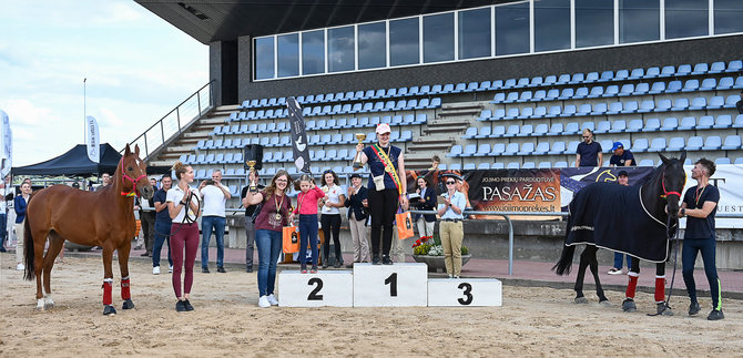 Eglė Baltrušaitienės nuotr./Lazdijuose įvyko atviras Lietuvos ištvermės jojimo čempionatas bei „Dzūkijos taurės“ varžybos.