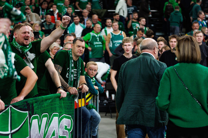 Elvio Žaldario nuotr./Dėl verslo Rusijoje Kauno meras Visvaldas Matijošaitis užsitraukė Kauno „Žalgirio“ sirgalių grupės „Green White Boys“ nemalonę.