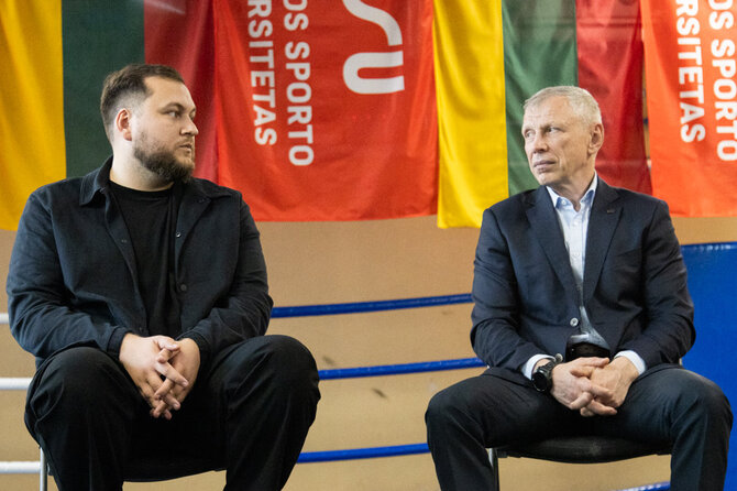 LSU nuotr./Renginys LSU salėje.Viktoras Gecas ir Vidas Bružas