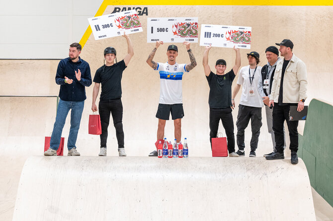 Aistės Ridikaitės nuotr./Vilniuje vyko tarptautinės BMX freestyle varžybos „Ride The Dragon“.