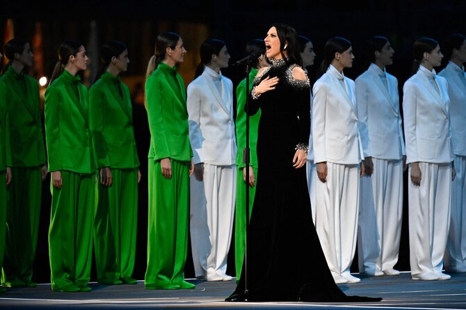 „Scanpix“ nuotr./Olimpinių žaidynių atidarymo šventė. Laura Pausini atliko Italijos himną.