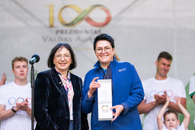 V.Dranginio/LTOK nuotr./Olimpinė diena vyksta Kaune. Ramina Popovienė ir Daina Gudzinevičiūtė