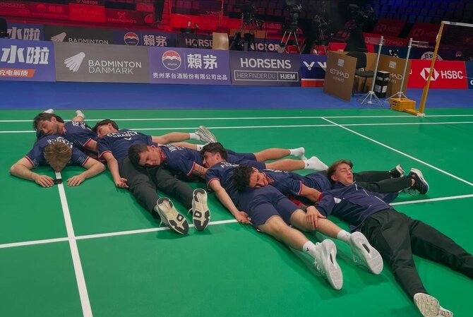 Asmeninio albumo nuotr./Kęstutis Navickas treniruoja Prancūzijos badmintono rinktinę.