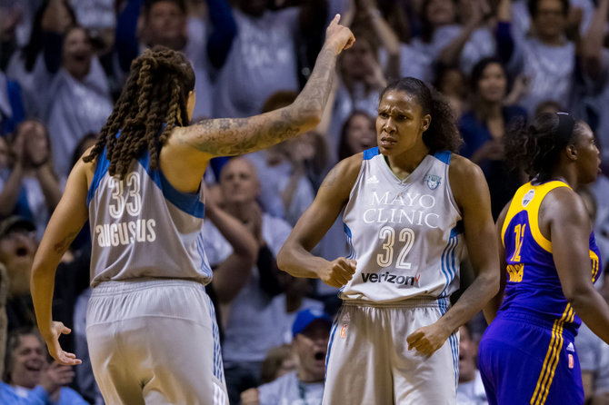 AFP/„Scanpix“ nuotr./WNBA čempionėmis tapo „Minnesota Lynx“ krepšininkės.