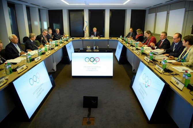 „Scanpix“ nuotr./Tarptautinio olimpinio komiteto (IOC) valdyba susirinko į posėdį Lozanoje.
