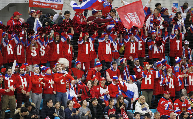 „Scanpix“ nuotr./Rusijos ledo ritulininkai Pjongčange 4:0 įveikė JAV komandą.
