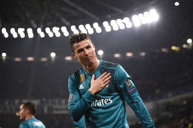 AFP/„Scanpix“ nuotr./Cristiano Ronaldo pelnė įvartį-gražuolį Čempionų lygos rungtynėse Turine.