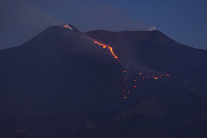 „Scanpix“/AP nuotr./Išsiveržė Etna