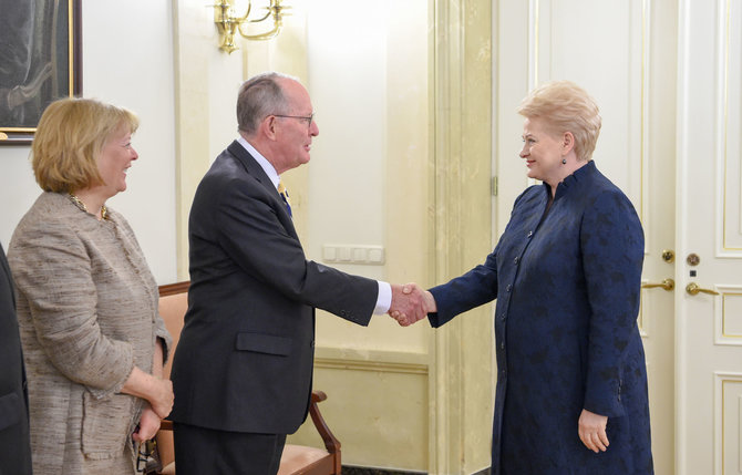 Roberto Dačkaus nuotr./Prezidentės Dalios Grybauskaitės susitikimas su Jungtinių Amerikos Valstijų Kongreso delegacijos nariais
