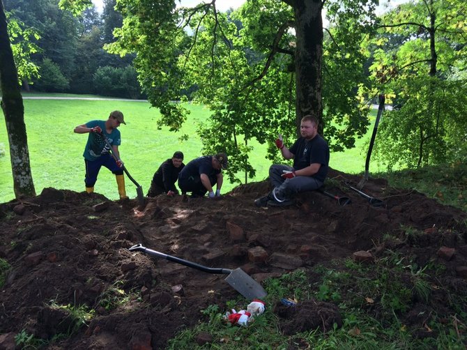 Klaipėdos raj. sav. nuotr./Vėžaičių dvaro sodybos teritorijoje – 30 tūkst. eurų vertės archeologiniai tyrinėjimai