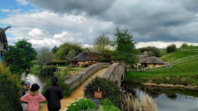 Asmeninio archyvo nuotr./„Žiedų valdovo“ hobitų miestelio smuklė