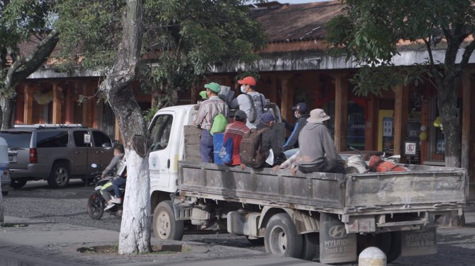 Asmeninio archyvo nuotr. /Transporto ypatumai Gvatemaloje