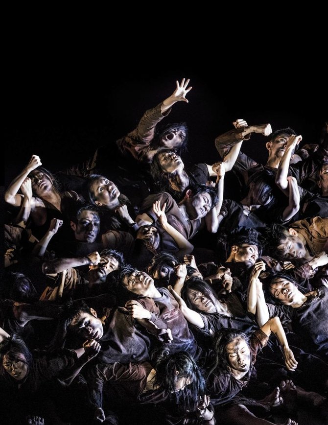 Liu Chen-hsiang nuotr./„Cloud Gate“ šokio teatras, spektaklis „Dulkė“