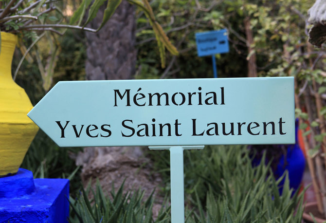 Vida Press nuotr./Nuoroda į Yves'o Saint Laurent'o memorialą Mažorelio botanikos sode Marakeše